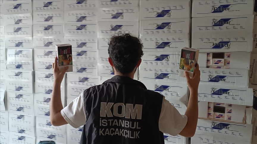İstanbul'da 3 zanlı, 5 ton 220 kilogram kaçak tütün ile yakalandı