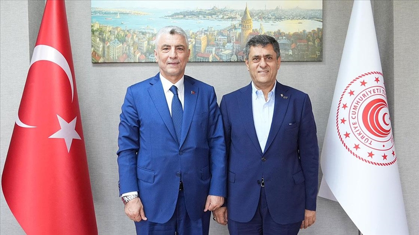 Ticaret Bakanı Ömer Bolat, UND Başkanı Aras'ı kabul etti