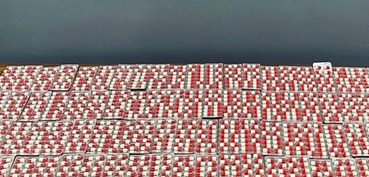 Mersin'de sahte ilaç üretip satan 2 şüpheliye gözaltı