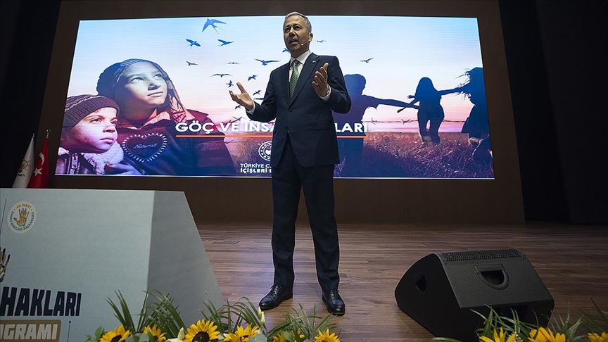 Yerlikaya: Ülkemizde düzenli göçmen sayısı bugün itibarıyla 4 milyon 437 bin