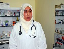 Köyleri Dolaşarak Hastaları Tedavi Etti, 'yılın Doktoru' Seçildi