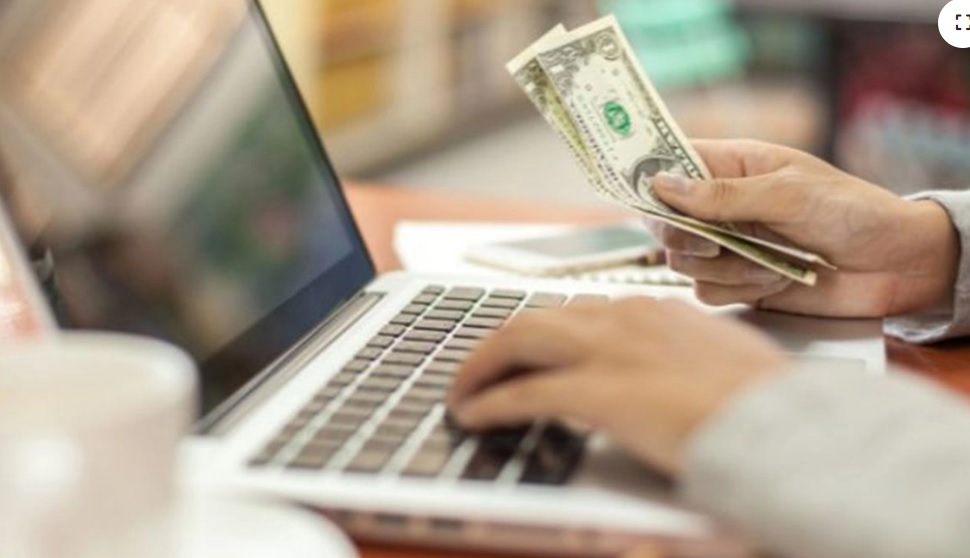 Kolay para vaadi vatandaşları dolandırıcıların eline düşürüyor