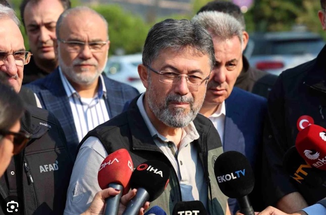 Bakan Yumaklı: 3 bölgedeki yangınlar kontrol altında