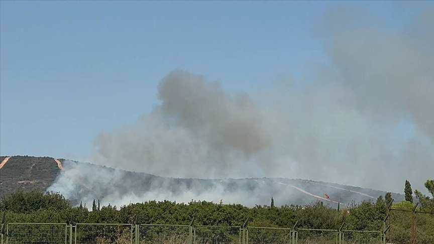 Tuzla'da askeri alanda çıkan yangın kontrol altına alındı