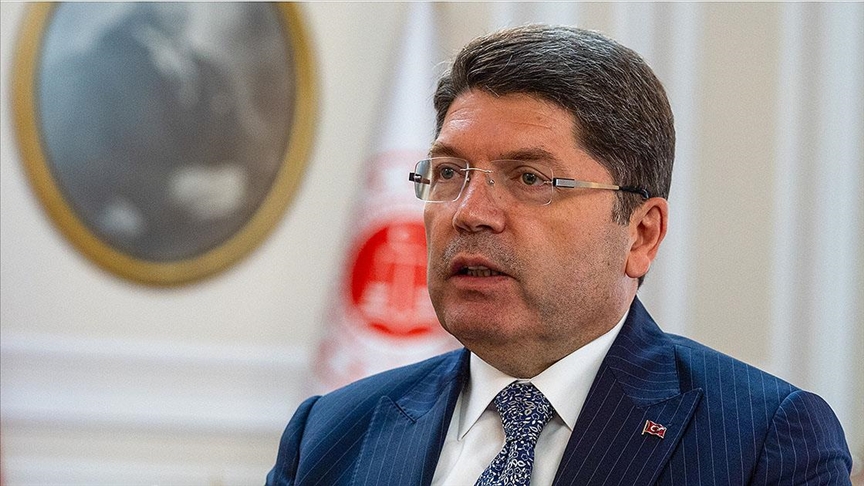 Adalet Bakanı Tunç'tan 7 ilde çıkan orman yangınlarına ilişkin açıklama