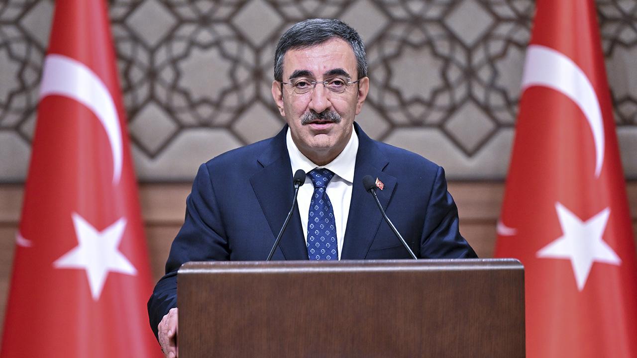 Yılmaz: 30 Ağustos, bağımsızlık mücadelesinin simgesidir