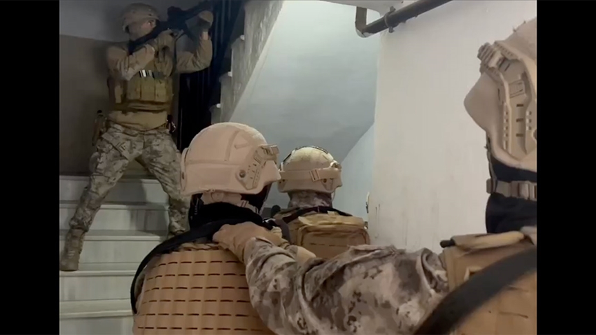 "Kuyu-21" operasyonlarında 18 ülkenin uluslararası seviyede aradığı 25 zanlı yakalandı