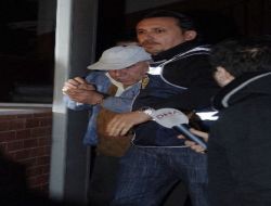 Tartıştığı 38 Yıllık Eşini Bıçaklayarak Öldürdü