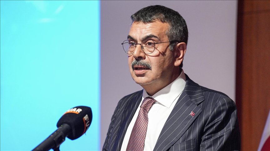 Okullarda şehitler için saygı duruşunda bulunulacak