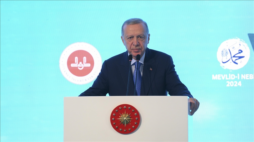 Erdoğan: İzinden gittiğimiz, yoluna hayatımızı adadığımız tek insan Resulullah Efendimizdir