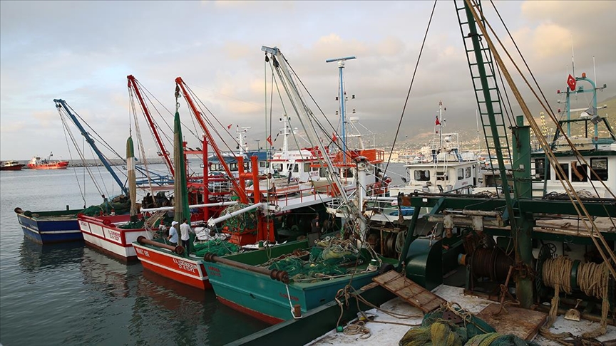 Hataylı balıkçılar "vira bismillah" dedi