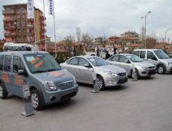 Birinci El Otomobiller Market Önünde Görücüye Çıktı