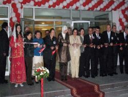 Hayrünnisa Gül, Karşıyaka'da Kız Meslek Lisesi Açtı!