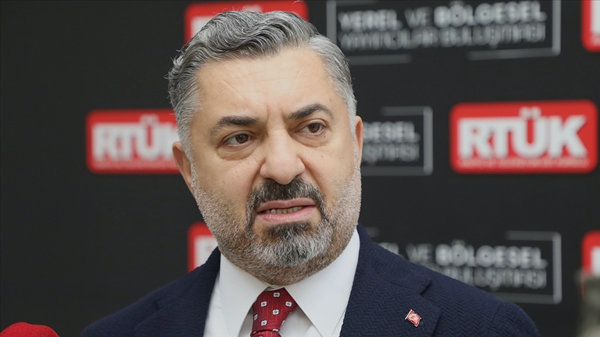 Şahin'den FETÖ elebaşı Gülen'le ilgili yayınlar konusunda açıklama