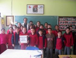 Harçlıklarını Depremzedelere Gönderdiler