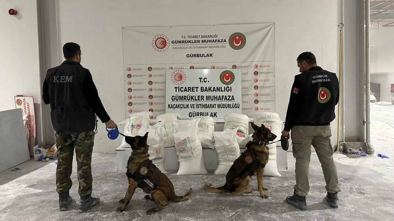 Gürbulak Sınır Kapısı'nda 4,5 tonu aşkın uyuşturucu yakalaması