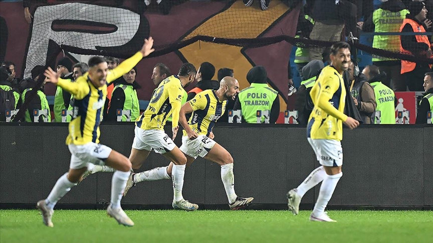 Fenerbahçe deplasmandan galibiyetle döndü