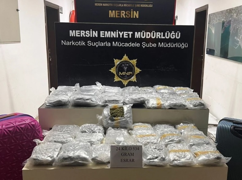 Mersin ve Adana'daki uyuşturucu operasyonlarında 33 kilogram esrar ele geçirildi