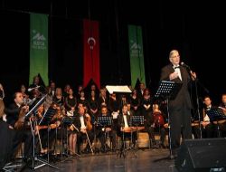 Sanatçı Burhan Dikenci 50. Yıl Sevincini Bursa'da Yaşadı