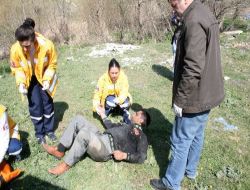 Hareket Halindeki Otomobilden Atlayan Şahıs Yaralandı