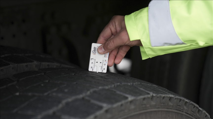 Zorunlu Kış Lastiği Uygulaması başladı