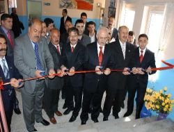 Niğde Ulukışla'da Okullarda Akıllı Tahta Sevinci