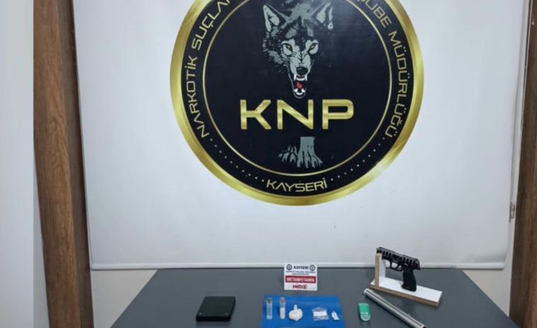 Kayseri'de düzenlenen kaçakçılık operasyonunda 3 şüpheli yakalandı