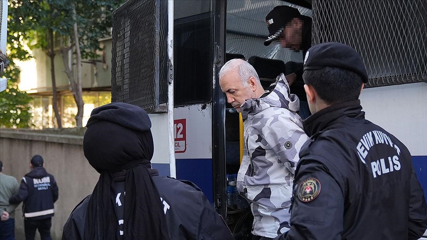 "Yenidoğan Çetesi" soruşturmasında gözaltına alınan 14 şüpheli adliyede