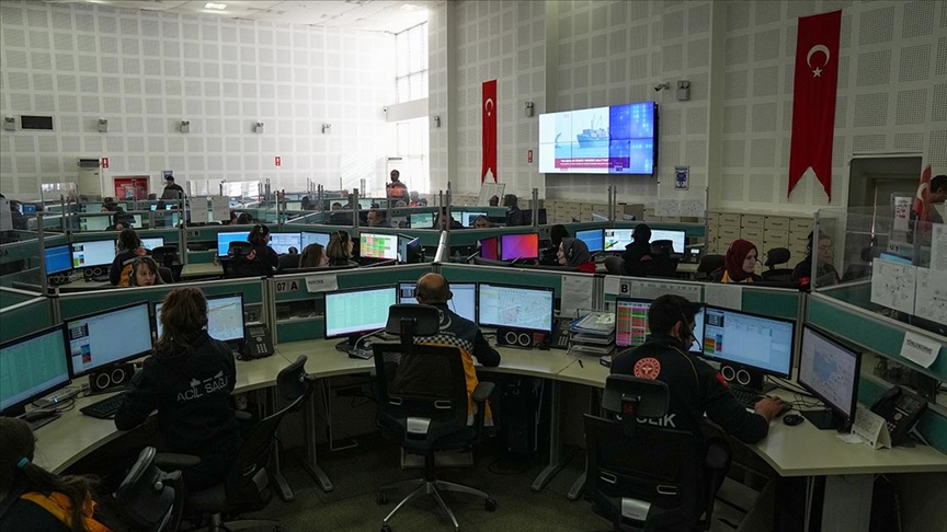 İzmir'de yılbaşında 15 bin 124 kolluk kuvveti görev yapacak!