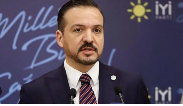 İYİ Parti Sözcüsü Kürşat Zorlu partiden istifa etti!