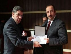 Prof.Dr.Akan'a Sosyal Bilimler Ödülü