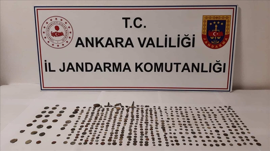 Ankara'da tarihi eser niteliği taşıyan 530 obje ve sikke ele geçirildi!