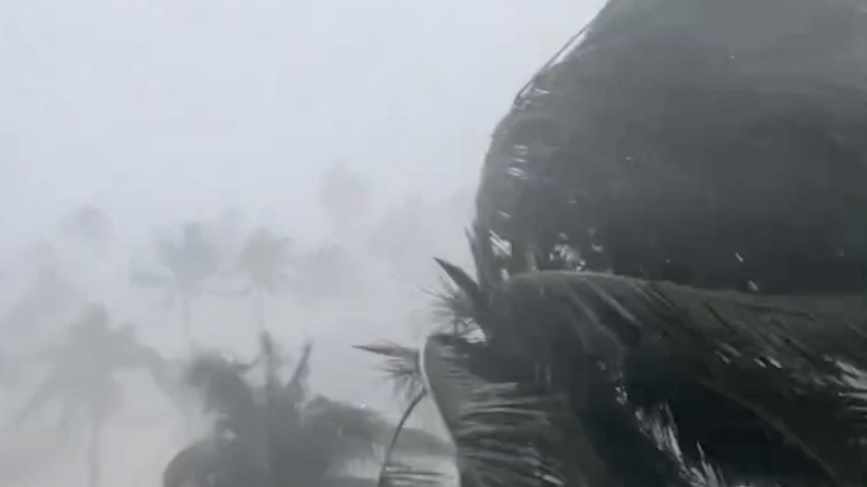 İngiltere ve İrlanda'da Eowyn Fırtınası nedeniyle okullar kapandı, uçuşlar iptal