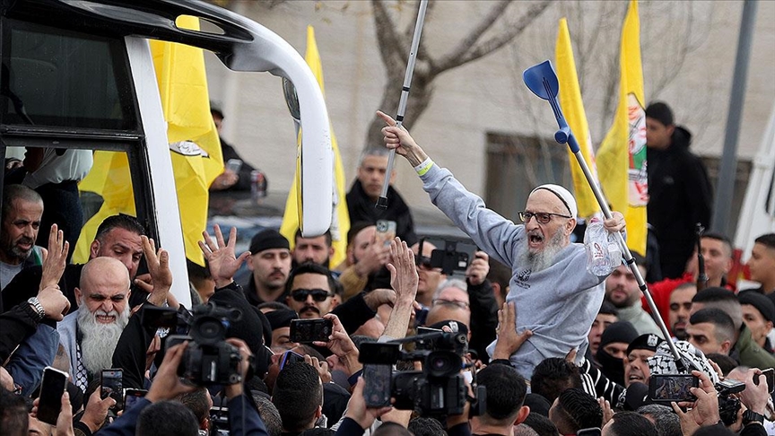 Hamas ile İsrail arasındaki dördüncü tur esir takasında 183 Filistinli serbest kaldı