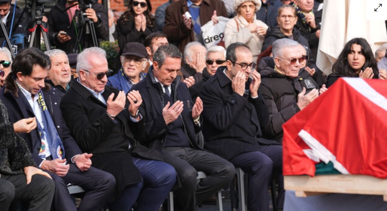 Fenerbahçe Ogün Altıparmak'a veda etti