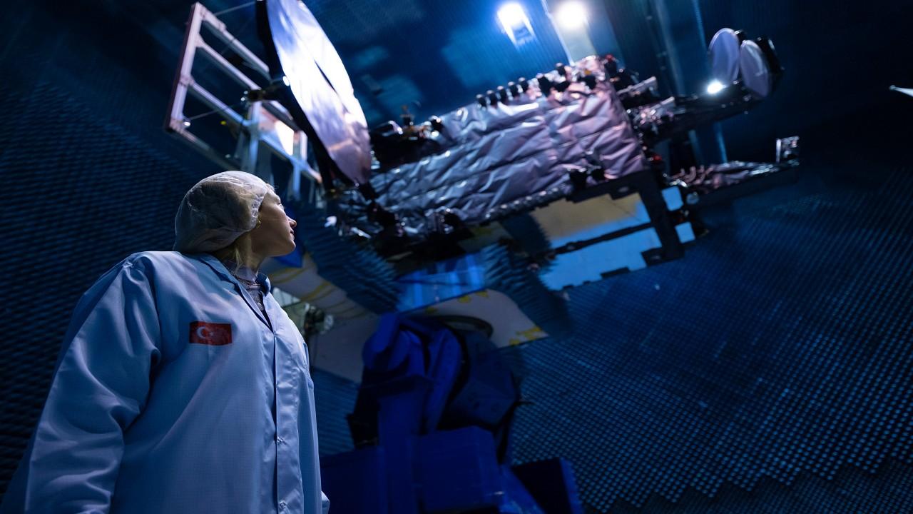 Türksat'tan yeni "YERLİ UYDU" projesi geliyor
