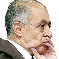 SEZER'DEN AKP'YE TEPKİ