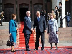 Slovakya Cumhurbaşkanı Gasparaoviç Kırgızistan'da