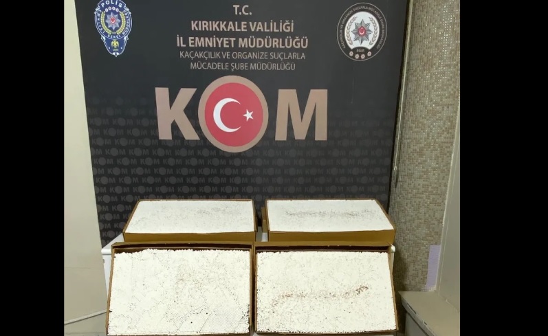 Kırıkkale'de 28 bin 500 dolu makaron ele geçirildi