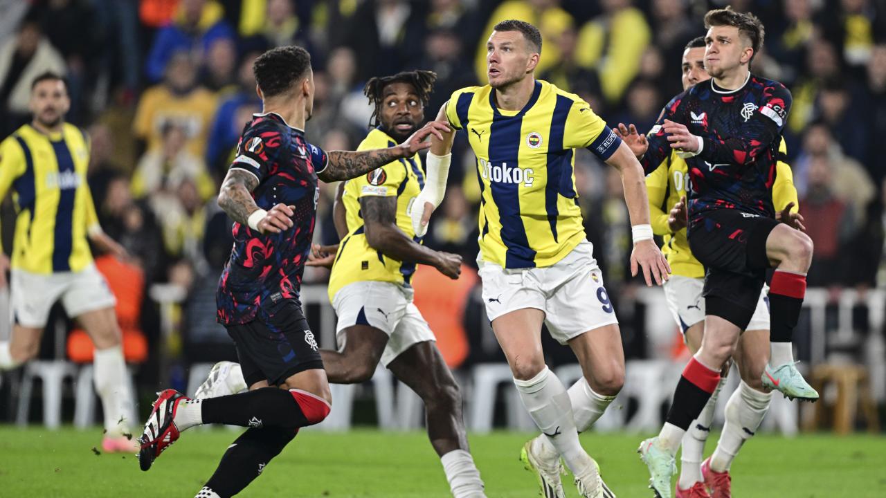 FENERBAHÇE AVRUPA'DA TUR ARIYOR