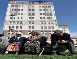 Çorum'daki Orta Şiddetli Deprem Paniğe Neden Oldu!