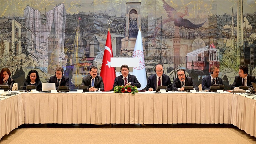 Adalet Bakanı Tunç uluslararası basın kuruluşlarının temsilcileriyle bir araya geldi