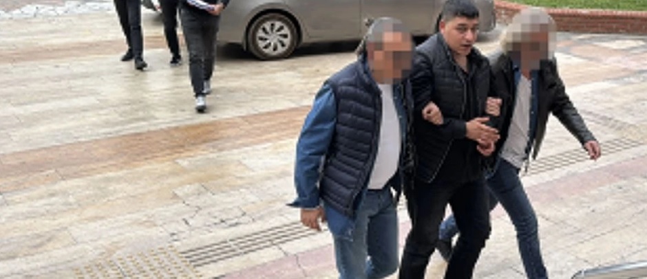 AYDIN - Uyuşturucu operasyonunda yakalanan 2 şüpheli tutuklandı