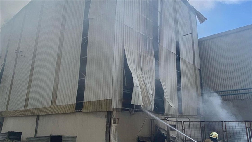 İzmir'de fabrikada patlama: 1 işçi öldü, 4 işçi de yaralandı