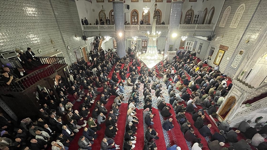 Ramazan Bayramı kutlanıyor..