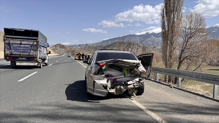Arife günü trafik kazalarında 1219 kişi yaralandı, 5 kişi hayatını kaybetti!