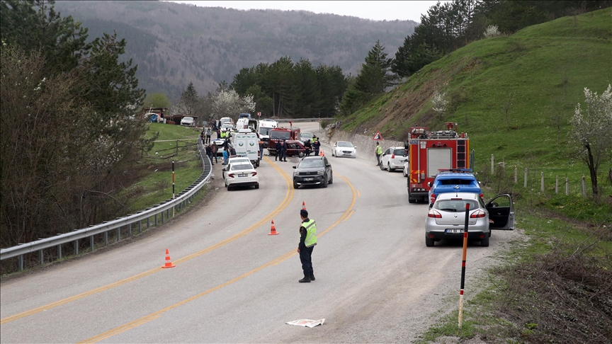 Bayram tatilinde meydana gelen trafik kazalarında 5 günde 47 kişi hayatını kaybetti