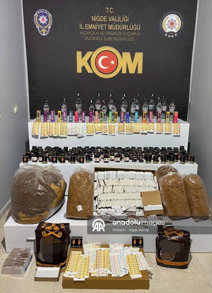 Niğde'de kaçakçılık operasyonunda 5 zanlı yakalandı