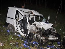İzmir'de Trafik Kazası: 1 Ölü, 2 Yaralı