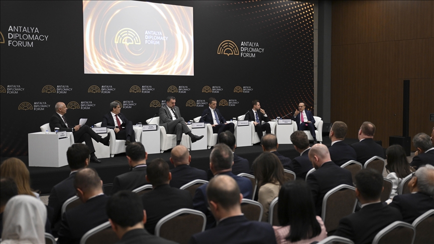 Antalya Diplomasi Forumu'nda "Balkanlar'da Müreffeh Bir Gelecek İçin Bölgesel Sahiplenme" paneli düzenlendi